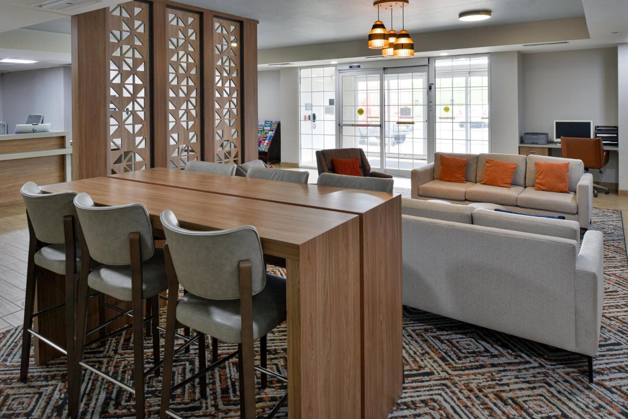 Candlewood Kansas Northeast By Ihg Hotel Kansas City